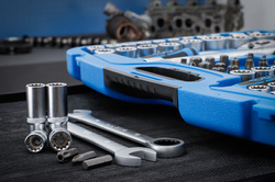 Zestaw kluczy nasadowych Gear Lock 218 sztuk